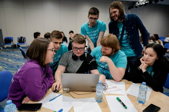 Школьники обсудили будущее российских технологий на форсайт-сессии в Москве